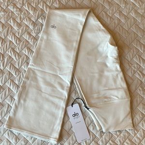 NEW Alo Airbrush flare legging XS